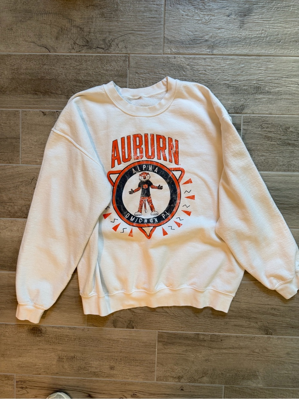 White Auburn university Graphic Crewneck Sweater